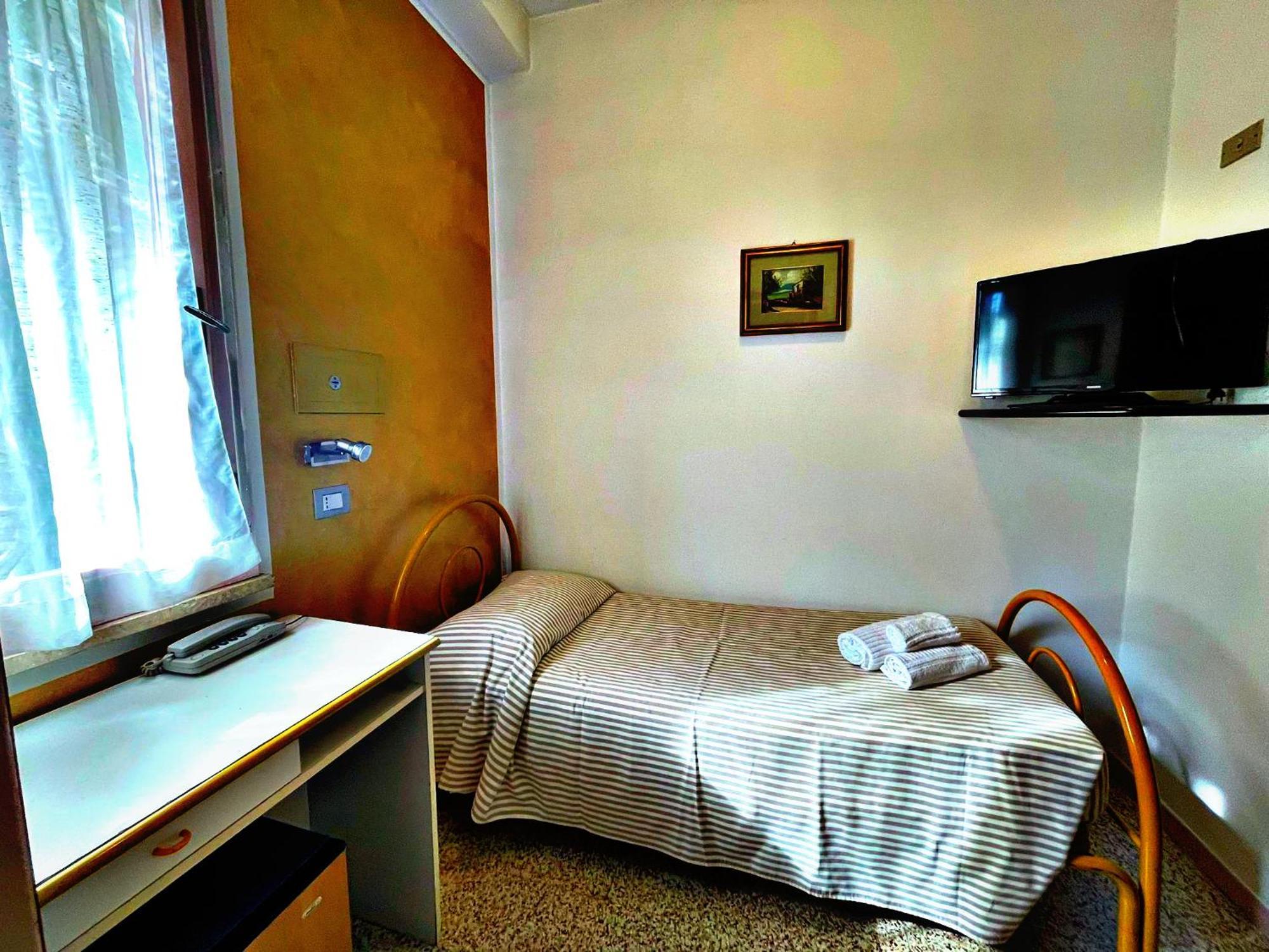 Hotel Ambra Milano Marittima Exteriör bild