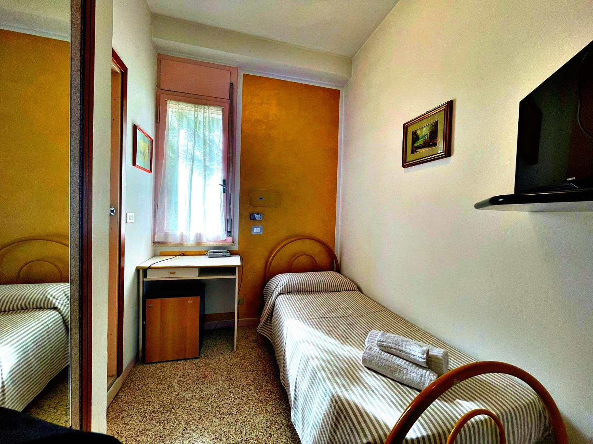 Hotel Ambra Milano Marittima Exteriör bild