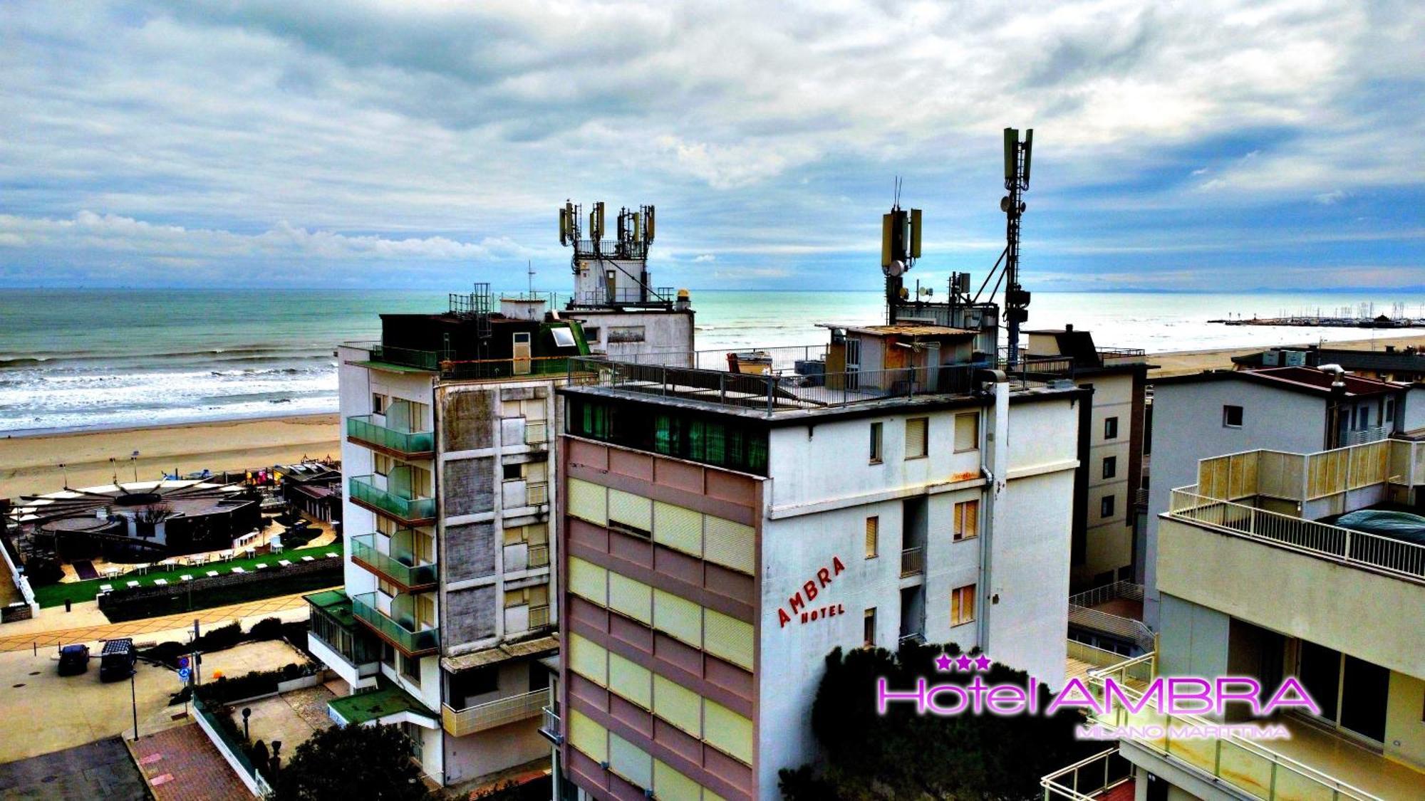 Hotel Ambra Milano Marittima Exteriör bild
