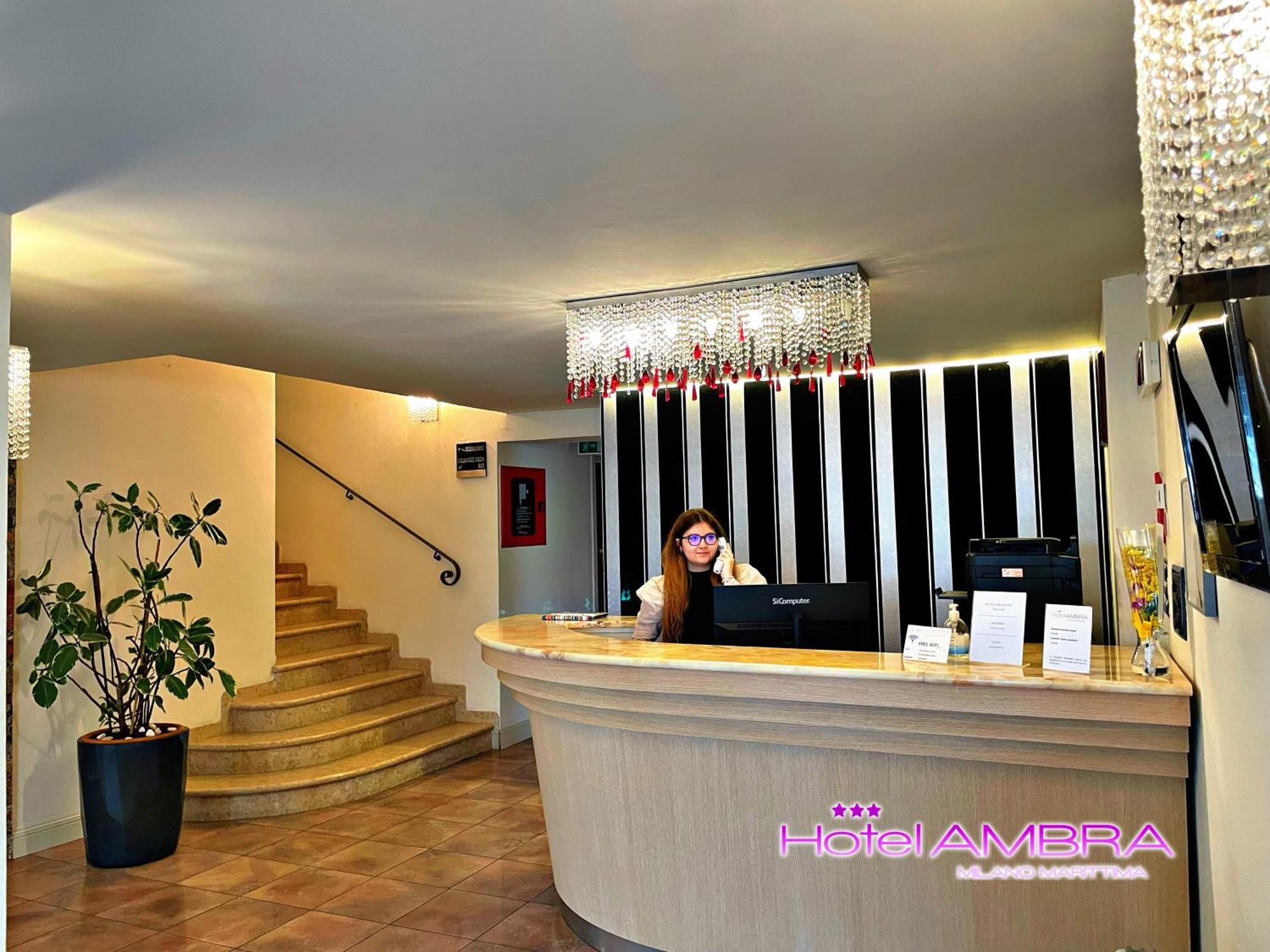 Hotel Ambra Milano Marittima Exteriör bild
