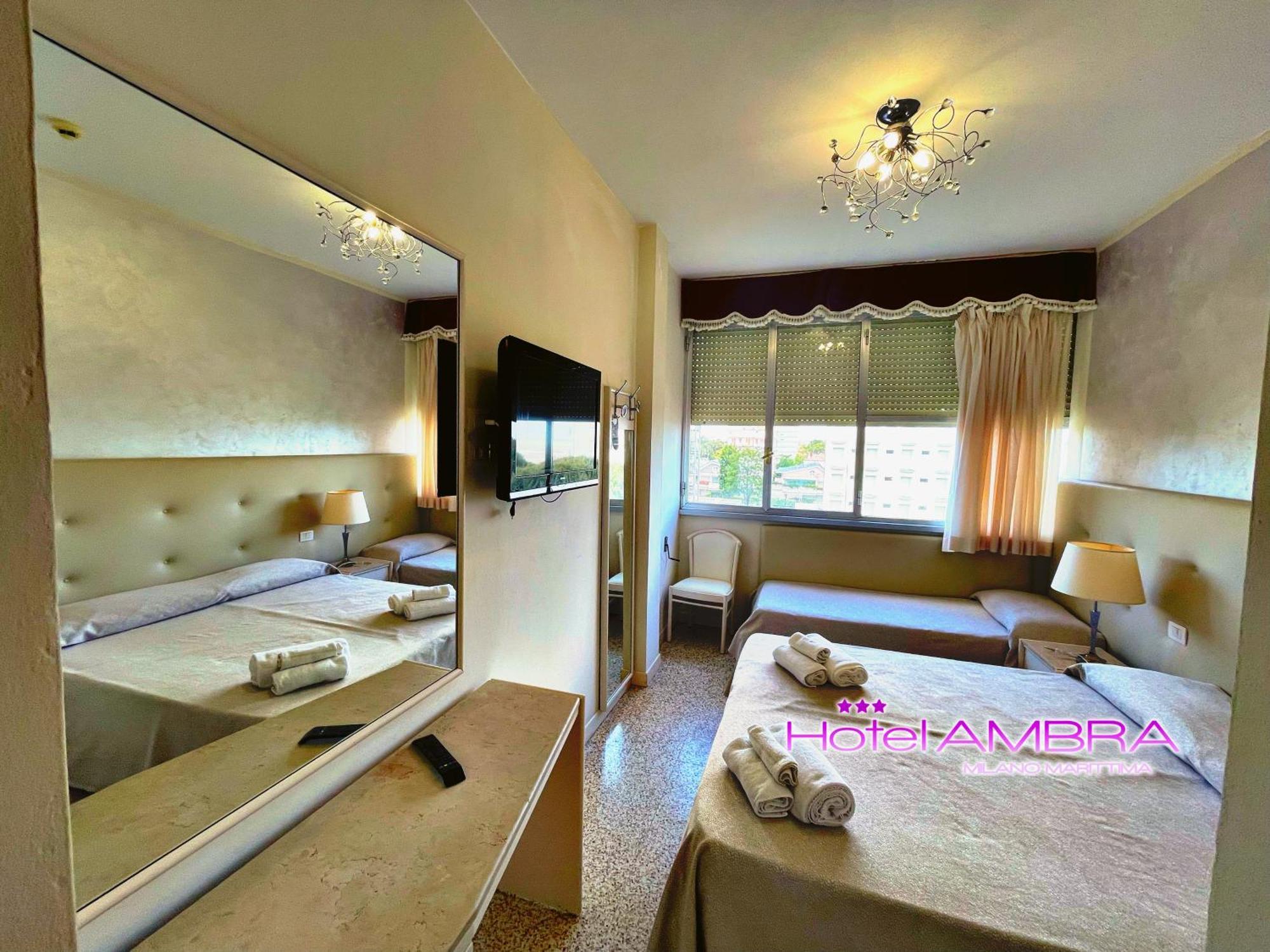 Hotel Ambra Milano Marittima Exteriör bild