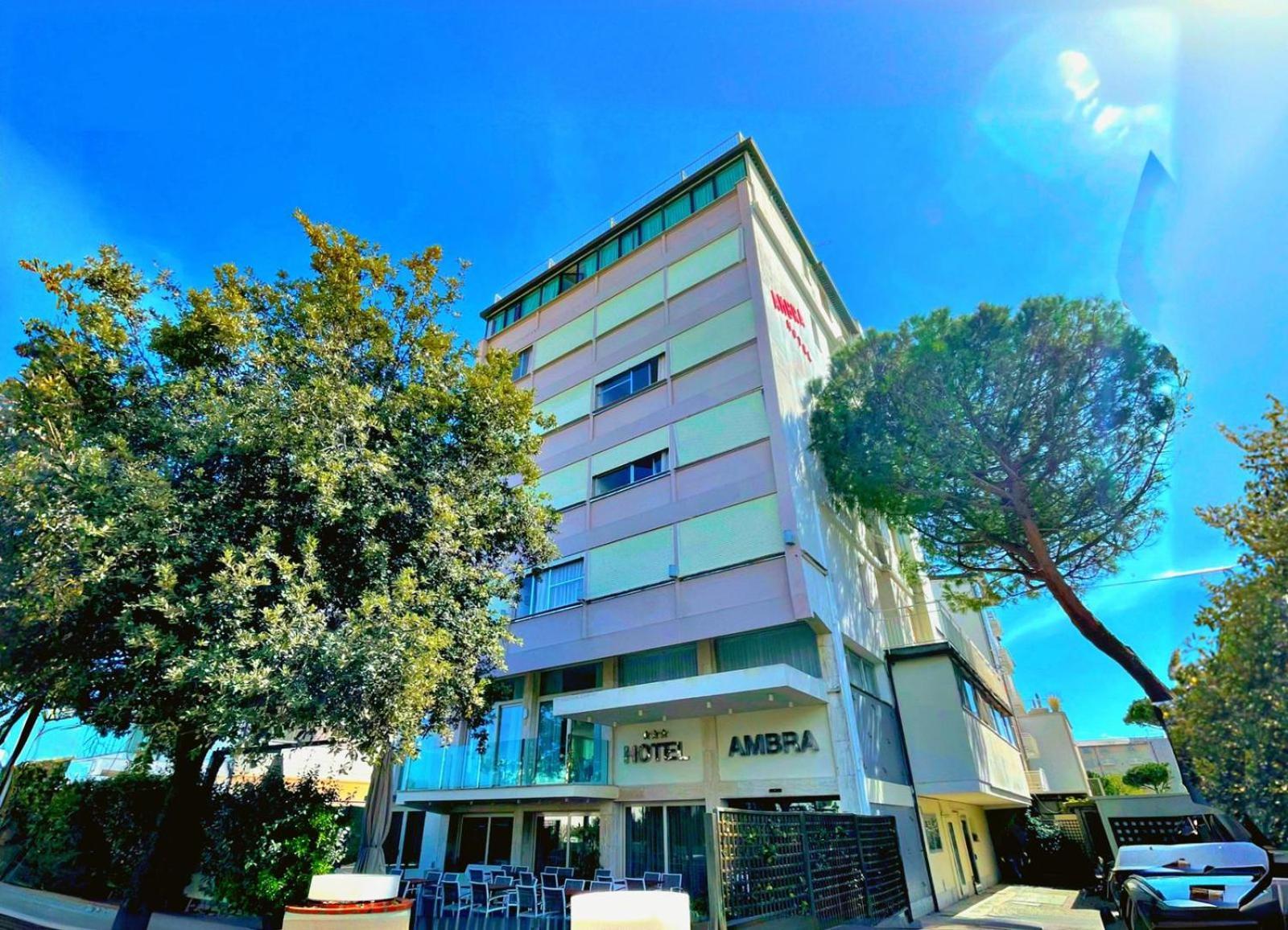 Hotel Ambra Milano Marittima Exteriör bild