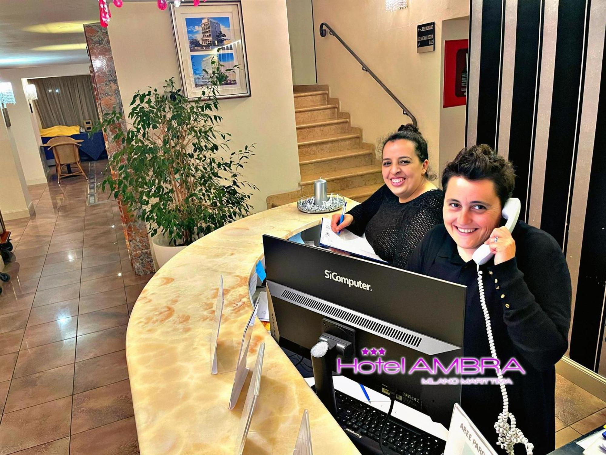 Hotel Ambra Milano Marittima Exteriör bild