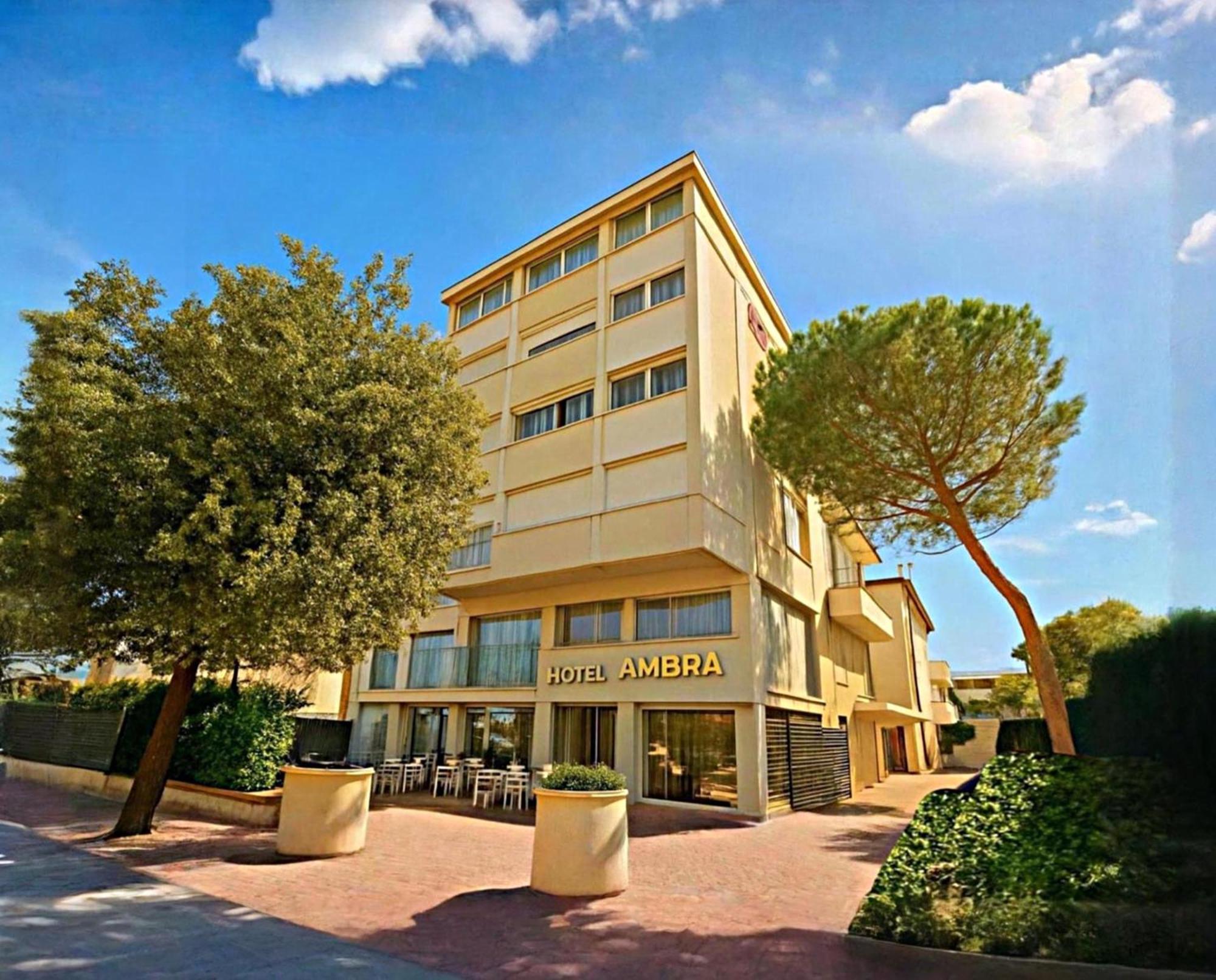 Hotel Ambra Milano Marittima Exteriör bild