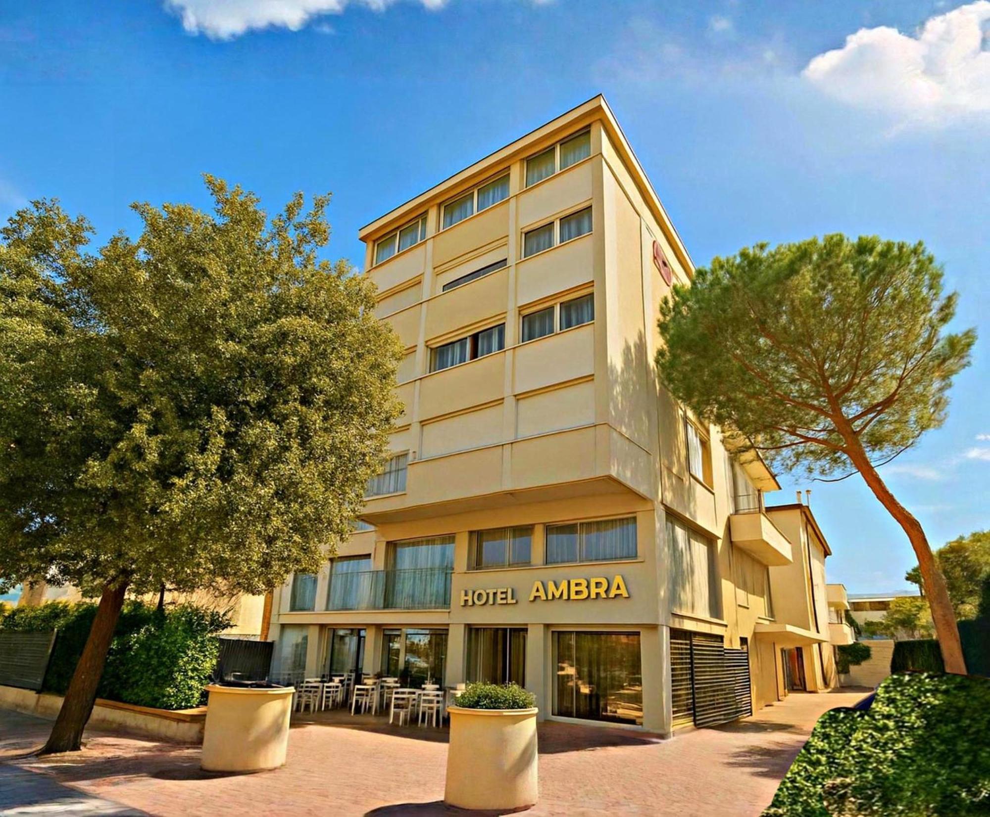 Hotel Ambra Milano Marittima Exteriör bild